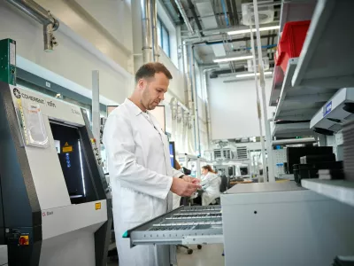 V RLS nenehno veliko vlagajo v raziskave in razvoj, tako da kupcem lahko ponudijo izdelke po njihovi meri. F Blaž Žnidar&scaron;ič