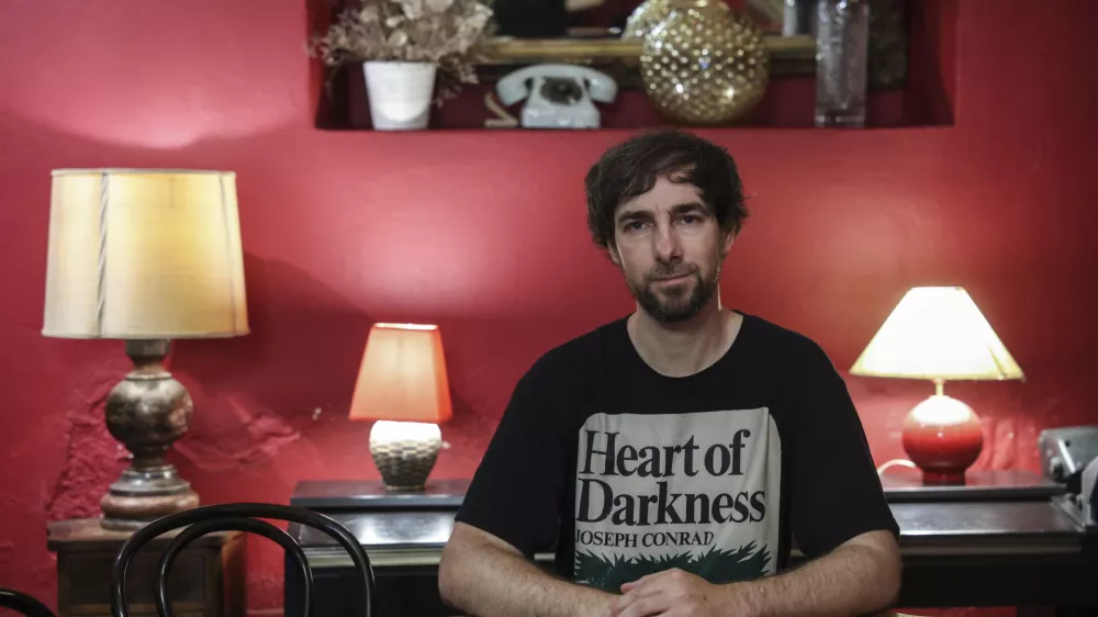 Pesnik Denis &Scaron;kofič Foto: Jaka Gasar