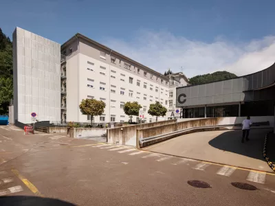 "Niti naročnik niti pripravljavec nista pomislila, da bi v analizi ovrednotili obstoječo infrastrukturo, ki jo predstavlja Splo&scaron;na bolni&scaron;nica Jesenice," med drugim pravi jeseni&scaron;ki župan.