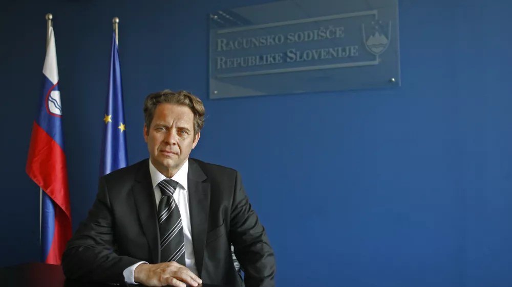 Tomaž Vesel, novi predsednik Računskega sodi&scaron;ča RS, izglasovan v DZ 24.4.2013 z 62 glasovi za in s petimi proti - predhodno devet let prvi namestnik predsednika računskega sodi&scaron;ča Igorja &Scaron;oltesa, //FOTO: Bojan Velikonja