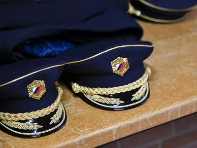 Policija, simbolična fotografija.- 3.04.2024 &ndash; Podelitev medalj policije za hrabrost in požrtvovalnost. Policijska akademija, Tacen. //FOTO: Nik Erik Neubauer