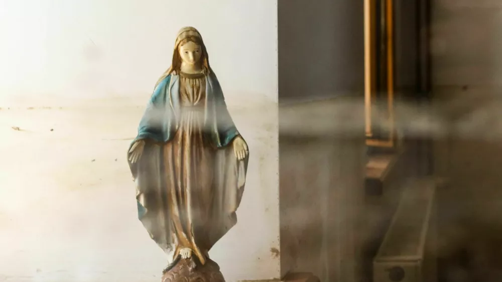 Luče - Savinjska dolina - odpravljanje posledic poplav &ndash; sanacija &scaron;kode - simboličana fotografija- vera, religija, naravna nesreča, devica Marija, molitev. - PREGLED LETA 2023 - 08.08.2023 &ndash; najhuj&scaron;a naravna ujma v zgodovini Slovenije - prizadeti dve tretjini države - ujma - poplave &ndash; zemeljski plazovi &ndash; //FOTO: Bojan Velikonja