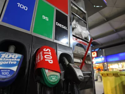 PETROL bencinski servis - črpalka- podražitev bencina - cene goriv na bencinskih črpalkah bistveno vi&scaron;je//FOTO: Luka Cjuha