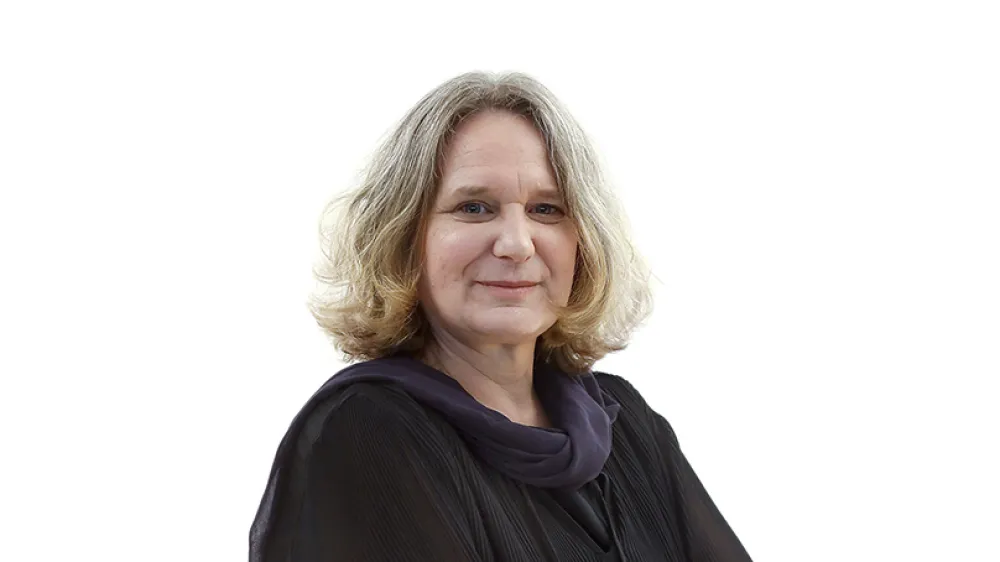 Mateja A HrastarZA ONLINE - Redakcija Dnevnik 2024 - portreti za komentarje in kolumne - kolumnisti - komentatorji &ndash; novinarji - portret //FOTO: Luka Cjuha