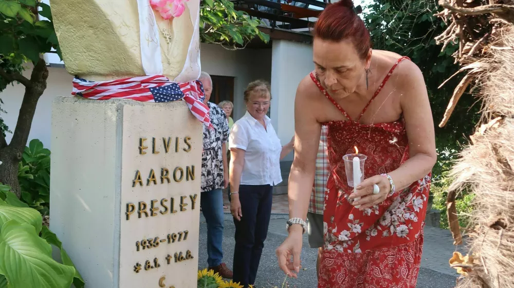 Elvis Presley fan club Slovenija, Vrtovče, Oskar Trobec, glasba, oboževalci / Foto: Nata&scaron;a Bucik Ozebek