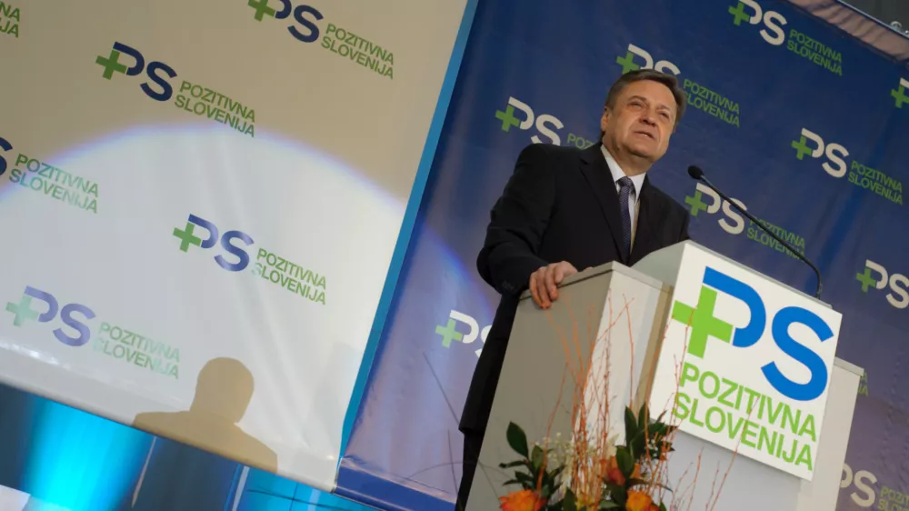 predsednik PS Zoran Jankovič- Kongres stranke Pozitivna Slovenija//FOTO: TOMAŽ ZAJEL&Scaron;NIK