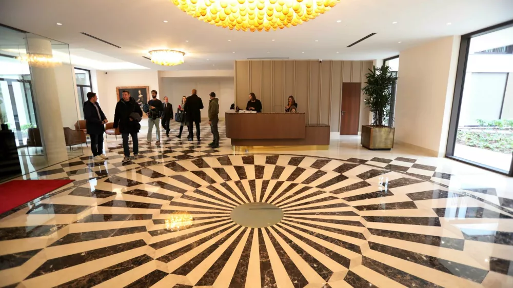 Podatek o ID nepremičnine ne bo več javen. Na ministrstvu za finance trdijo, da se bo s tem izbolj&scaron;ajo varovanje osebnih podatkov prodajalcev nepremičnin. Poznavalci opozarjajo, da se bodo v tem primeru mediji težje dokopali do pomembnih podatkov za javnost. Foto:&nbsp;Tomaž Skale