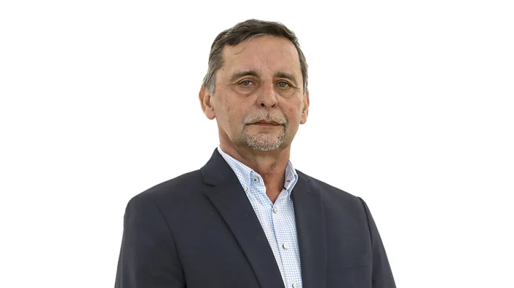 Miran LesjakZA ONLINE - Redakcija Dnevnik 2024 - portreti za komentarje in kolumne - kolumnisti - komentatorji &ndash; novinarji - portret //FOTO: Luka Cjuha