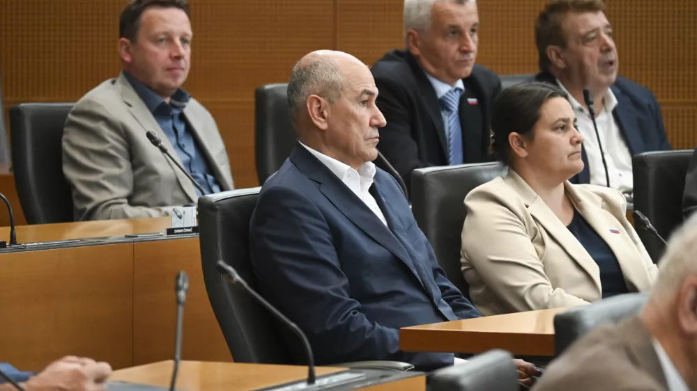 Janez Jan&scaron;a08.07.2024 - 22. redna seja Državnega zbora. FOTO: Nik Erik Neubauer