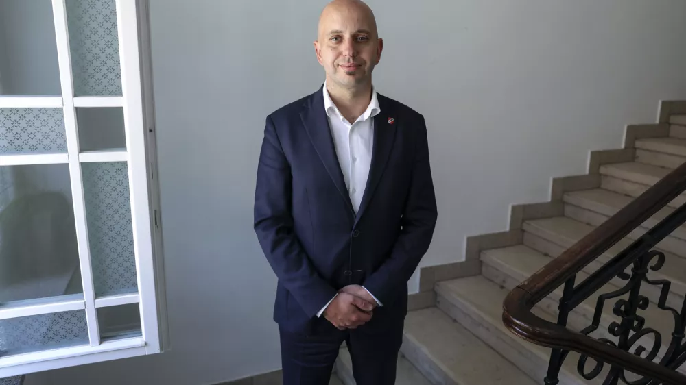 župan Ribnice Samo Pogorelc- 07.06.2023 &ndash; Romsko naselje Lepovče v občini Ribnica &ndash; romi - //FOTO: Jaka Gasar