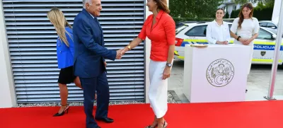 Srečanje Ahmed Attaf, minister za zunanje zadeve in narodno skupnost v tujini Ljudske demokratične republike Alžirije, in ministrica za zunanje zadeve pri nas, Tanja Fajon na Opekarski v Ljubljani. F Peter Irman