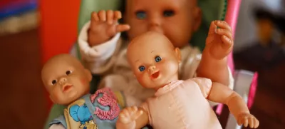 simbolična fotografija - nasilje nad otroci - pedofilija - Hiša zavetja Palčica - prehodni dom za zlorabljene otroke v predšolskem obdobju stare od 0 do 6 let, Brvace 41 - Grosuplje//FOTO: Luka Cjuha