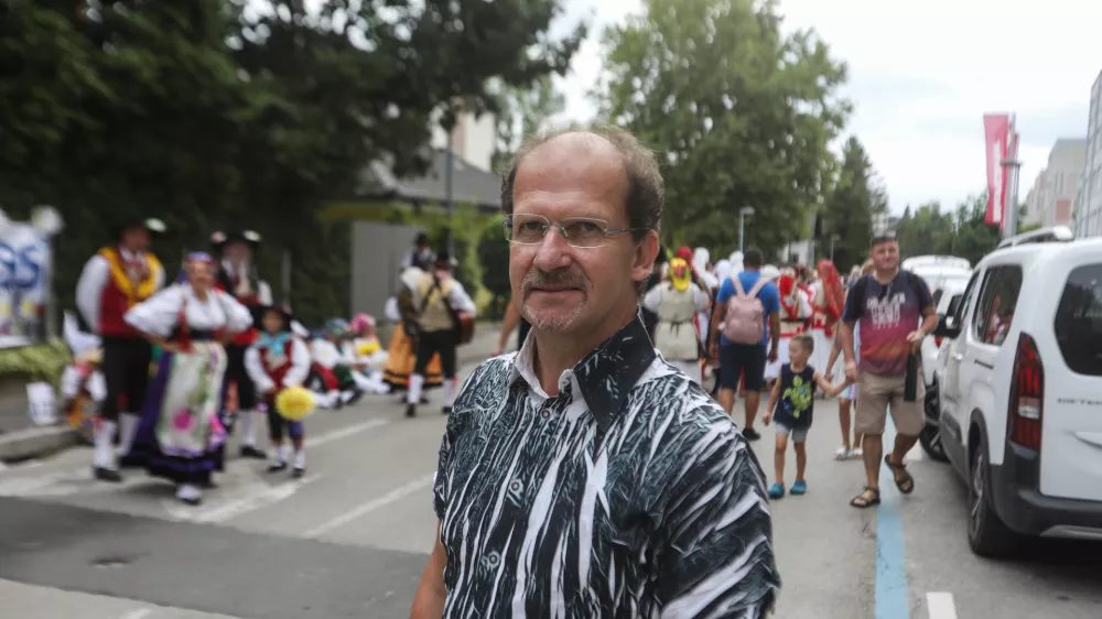 - Bojan Knific, etnolog.08.09.2024. - Tradicionalni sprevod no&scaron; v Kamniku.//FOTO: Bojan Velikonja / Foto: Bojan Velikonja