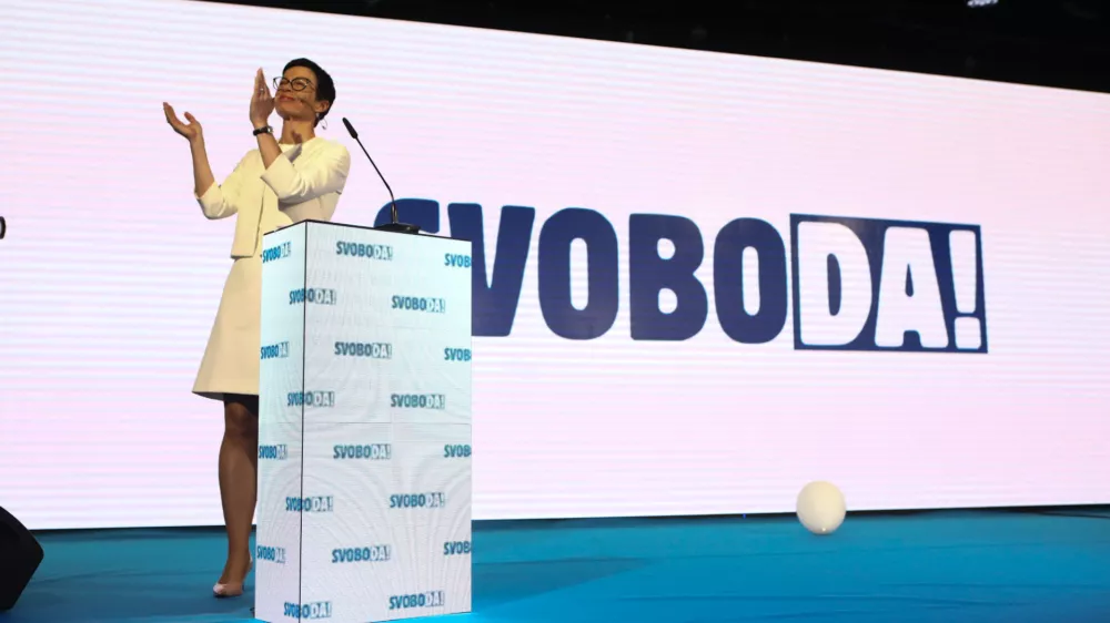 Marta Kos se vrača na politično prizori&scaron;če. A se bo hitro preselila v Bruselj &ndash; če bo seveda prestala parlamentarno zasli&scaron;anje v Sloveniji in nato &scaron;e v evropskem parlamentu. Foto: Luka Cjuha&nbsp;