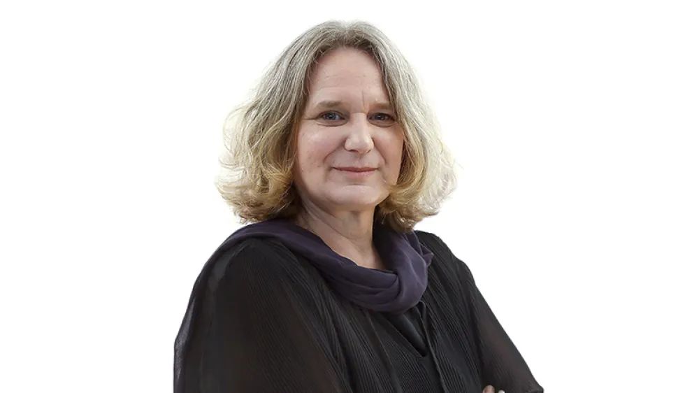 Mateja A HrastarZA ONLINE - Redakcija Dnevnik 2024 - portreti za komentarje in kolumne - kolumnisti - komentatorji &ndash; novinarji - portret //FOTO: Luka Cjuha