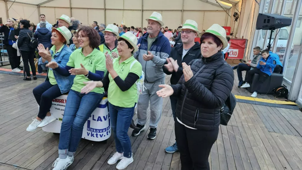 Člani Dru&scaron;tva upokojencev Sevnica 