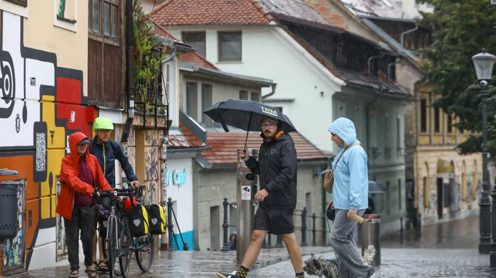 Vremenska slika12.09.2024 - Dež - Deževje v Ljubljani - Foto: Luka Cjuha