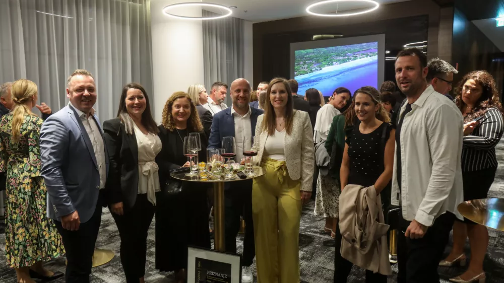 - Plan- Net Solar d.o.o.- 12.09.2024. Regijski izbor Gazele 2024 Osrednje slovenske regije v Hotelu Grand Plaza v ljublani. Gazele 2024.//FOTO: Bojan Velikonja