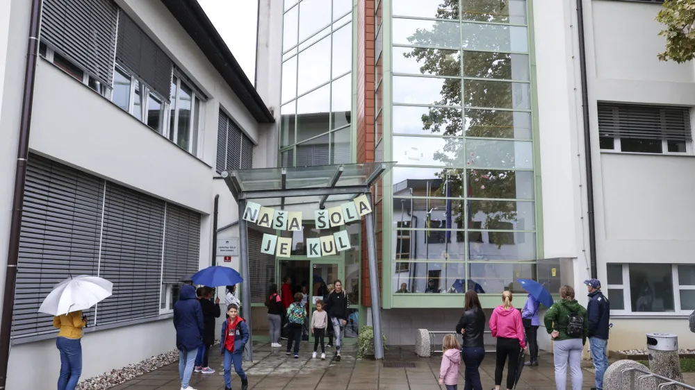 - 13.09.2024 - O&Scaron; &Scaron;entjernej - občina &Scaron;entjernej - Romi - romsko naselje - nasilje, incident //FOTO: Jaka Gasar