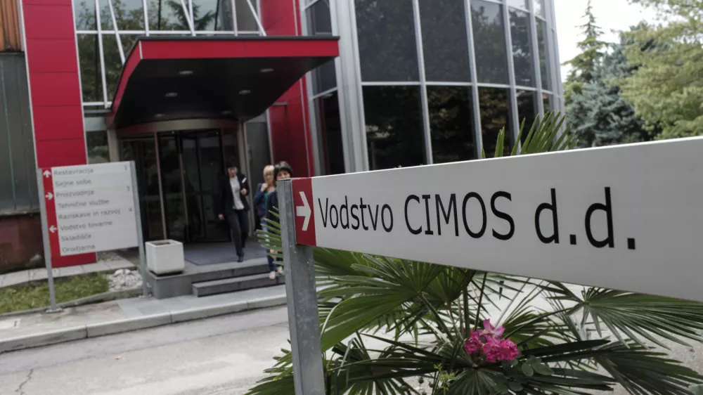 - 03.09.2014 - upravna stavba CIMOS d.d. Avtomobilska industrija Koper - proizvodnja delov in opreme za motorna vozila, vodstvo - uprava //FOTO: Luka Cjuha