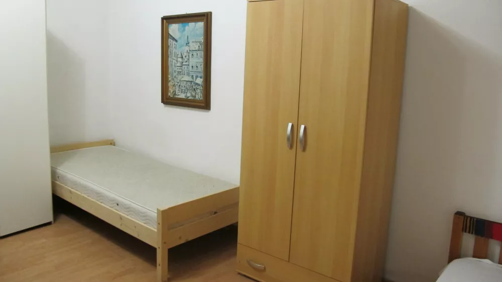 Mladinski svet Slovenije ocenjuje, da bi morala država za ustrezno re&scaron;evanje stanovanjske stiske &scaron;tudentov zagotoviti vsaj 10.000 dodatnih postelj. Foto: Živa Rokavec&nbsp;