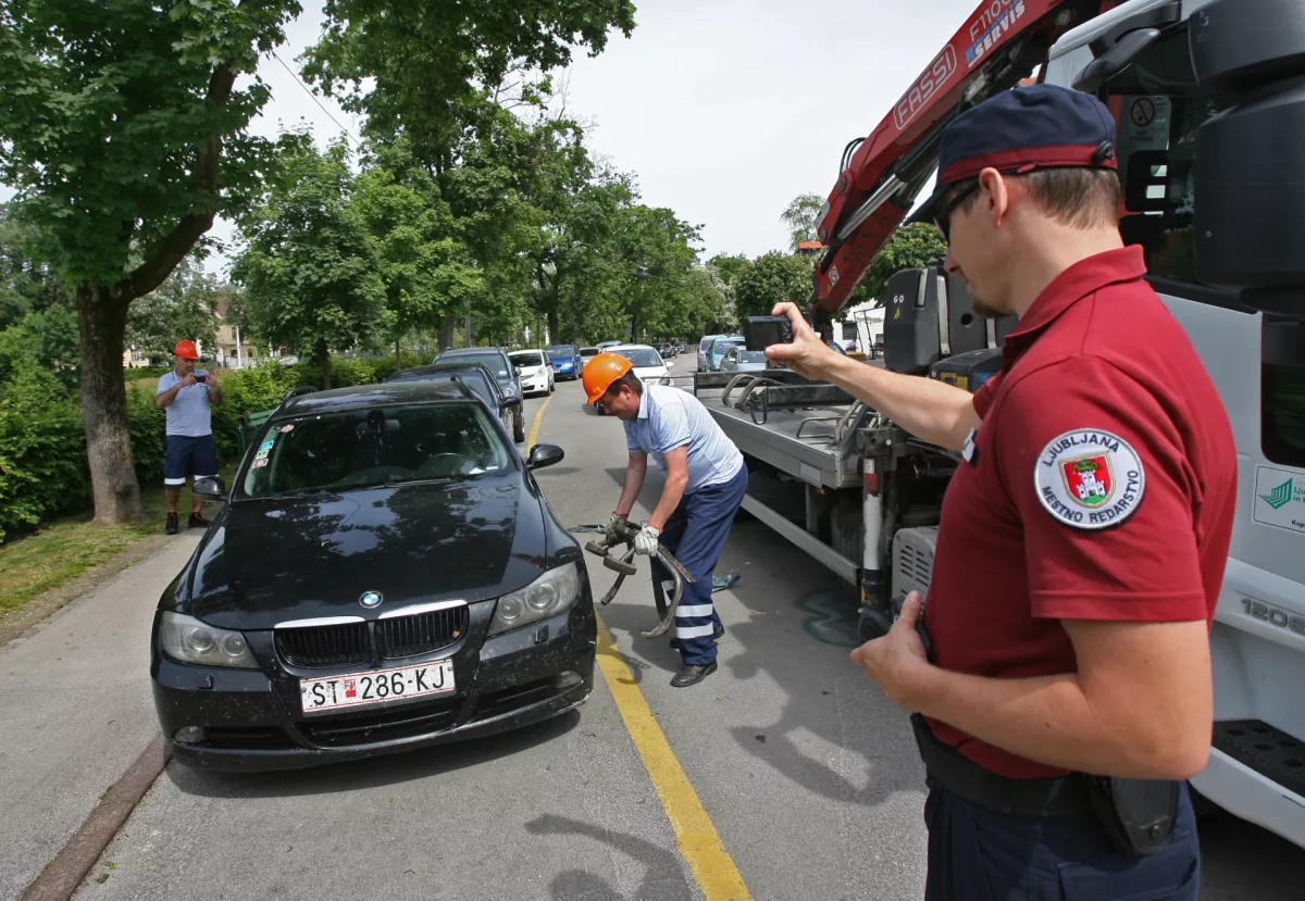 Vožnja brez veljavnega vozni&scaron;kega dovoljenja je eden izmed razlogov za zasego motornega vozila. Foto: Tomaž Skale