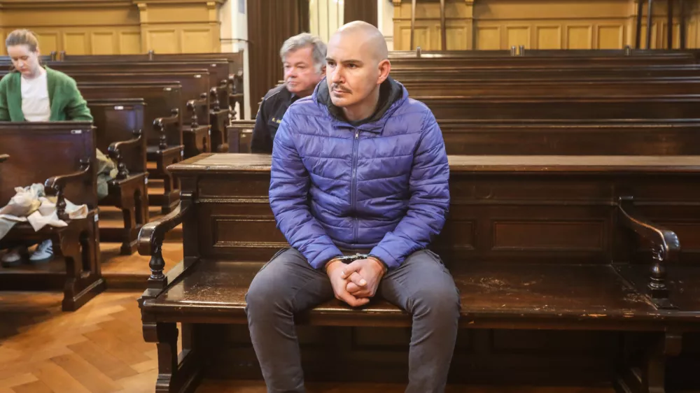 - Ale&scaron; Kro&scaron;elj,- 25.09.2024. - Sojenje Ale&scaron;u Kro&scaron;lju za uboj lastne mame. //FOTO: Bojan Velikonja