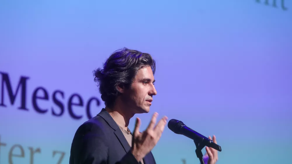 - Luka Mesec, minister za delo, družino, socialne zadeve in enake možnosti,- 29.03.2024. Zlata Nit, zaključek medisko raziskovalnega projekta časopisne družbe Dnevnik d.d. s podelitvijo nagrad najbolj&scaron;im zaposlovalcem v Sloveniji.//FOTO: Bojan Velikonja