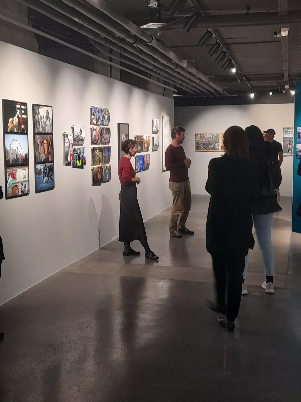 Na razstavi Na&scaron;a last: Slovenska protestna fotografija 2020-2022 v Galeriji Jakopič F I. M.