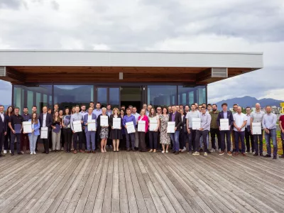 Pri &scaron;estnajstih odličnih inovacijskih predlogih je sodelovalo več kot sto inovatorjev in inovatork. F Tadej Kreft