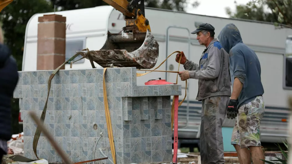 02.10.2024., Barbariga: Na podrucju Barbarige, pocela je nova tura rusenja bespravno sagradjenih objekata, mahom u vlasnistvu slovenskih drzavljana. Photo: Sasa Miljevic / PIXSELL/PIXSELL