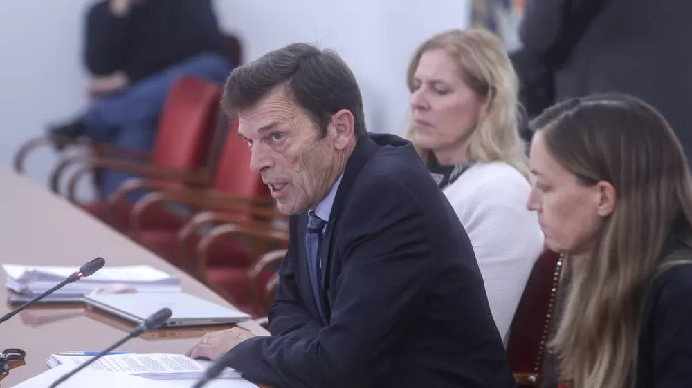 Vinko Logaj se bo moral v čevljih &scaron;olskega ministra soočiti z vrsto perečih izzivov. Foto: Jaka Gasar