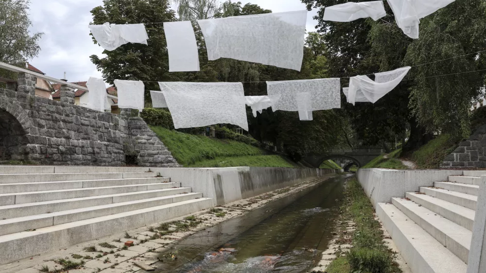 - 16.09.2024 - simbolična fotografija - in&scaron;talacija čez Grada&scaron;čico//FOTO: Jaka Gasar