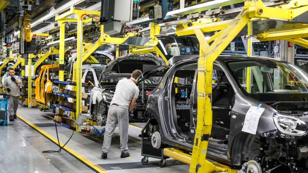 Renault Twingo...- 04.06.2020 - REVOZ d.d., podjetje za proizvodnjo in komercializacijo avtomobilov Novo mesto &ndash; proizvodnja renaultovih modelov clio in twingo ter električnega smart forfour EQ..//FOTOBojan Velikonja.OPOMBAINTERVJU OBJEKTIV 2020