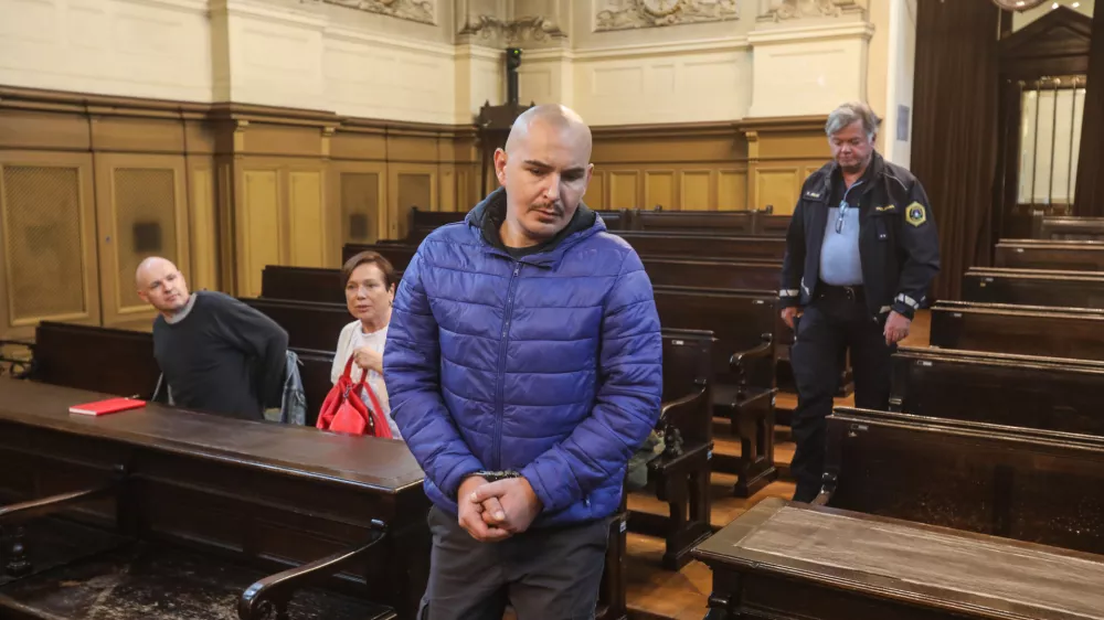 - Ale&scaron; Kro&scaron;elj,- 25.09.2024. - Sojenje Ale&scaron;u Kro&scaron;lju za uboj lastne mame. //FOTO: Bojan Velikonja