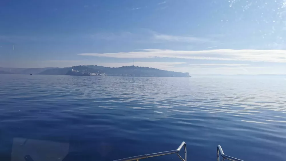 Poldrugo miljo od piranske Punte / Foto: Arhiv Podjetja Babajić