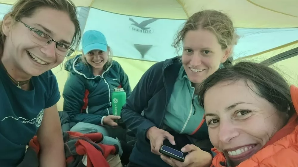 Slovenska četverica (z leve): Patricija Verdev, Anja Petek, Ana Baumgartner in Ur&scaron;a Ke&scaron;ar. F Patricija Verdev