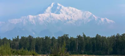 EK29D9 Mount McKinley with river, Alaska, USA
