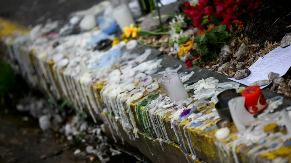 Tributes are left outside the hotel where Liam Payne, former One Direction band member, was found dead after he fell from a third-floor hotel room balcony, in Buenos Aires, Argentina, October 17, 2024. REUTERS/Agustin Marcarian   TPX IMAGES OF THE DAY