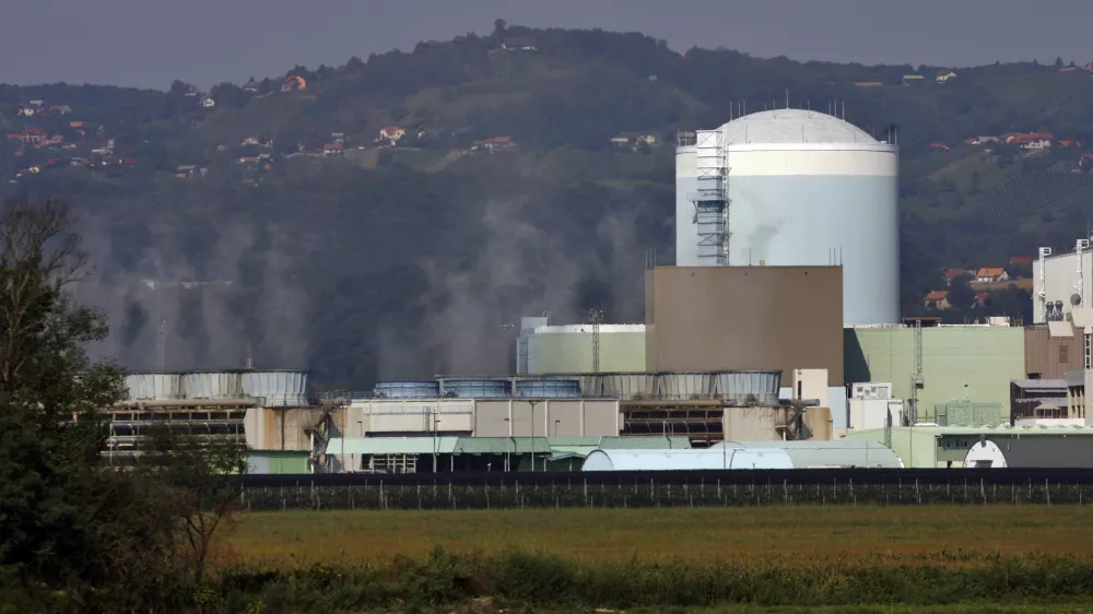 - Nuklearna elektrarna Kr&scaron;ko (NEK) - Jedrska elektrarna Kr&scaron;ko (JEK) //FOTO: Tomaž Skale