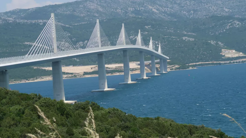 Hrva&scaron;ka, Dalmacija, most, Pelje&scaron;ac. Foto: Tatjana Pihlar 