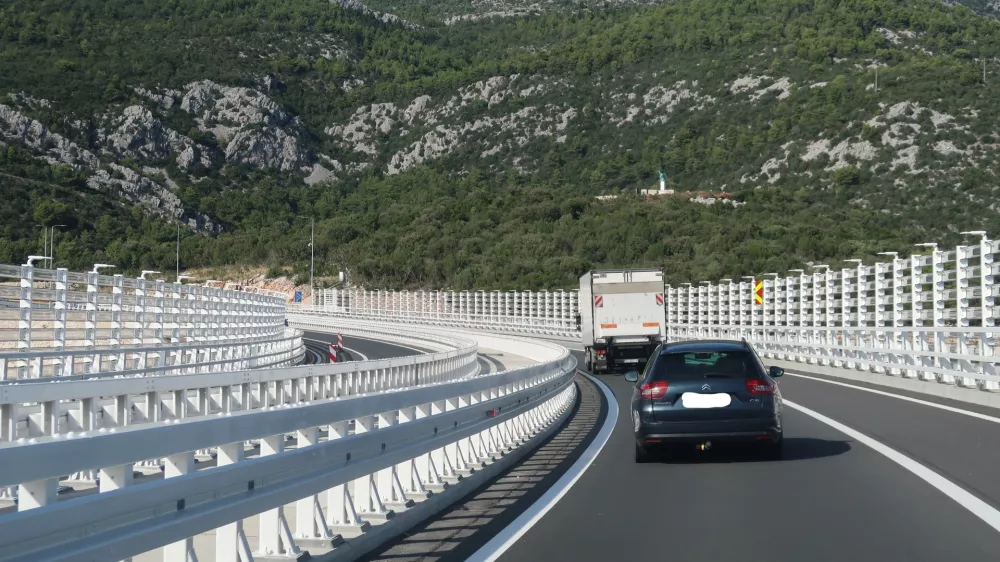 Hrva&scaron;ka, Dalmacija, most, Pelje&scaron;ac. Foto: Tatjana Pihlar 