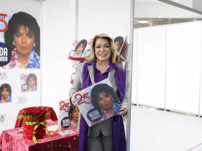 Neda Ukraden je v Beogradu podpisovala svoje plo&scaron;če. F Pixsell