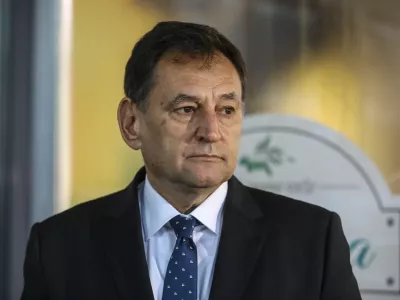 razre&scaron;en predsednik uprave družbe Elektro Ljubljana Andrej Ribič - 08.11.2021 - izjava nedavno razre&scaron;enega predsednika uprave družbe Elektro Ljubljana Andreja Ribiča, na kateri je podrobneje, z imeni konkretnih oseb, predstavil politične in druge pritiske, ki jih je bil deležen pred petkovo razre&scaron;itvijo s položaja predsednika uprave  //FOTO: Luka Cjuha.