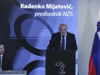 Radenko Mijatović bo &scaron;e &scaron;tiri leta vodil Nogometno zvezo Slovenije, ki ima 73.500 registriranih igralcev in igralk ter prihodke okrog 25 milijonov evrov. Foto: Jaka Gasar