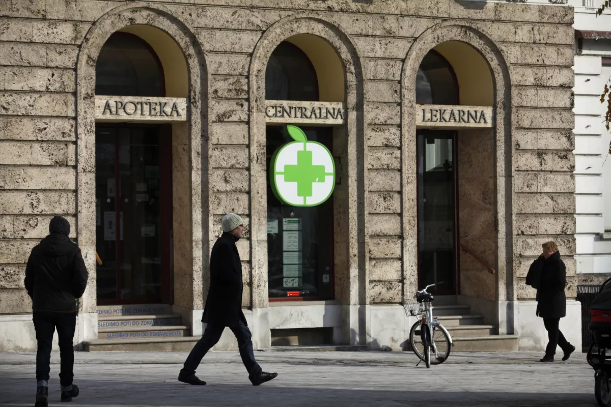 Zadnjih pet let sta bila člana sveta zavoda Lekarna Ljubljana tudi predstavnika iz opozicijskih vrst, novi predstavniki občine v svetu zavoda pa so povezani bodisi z Listo Zorana Jankovića bodisi z Gibanjem Svoboda. Foto: Luka Cjuha&nbsp;