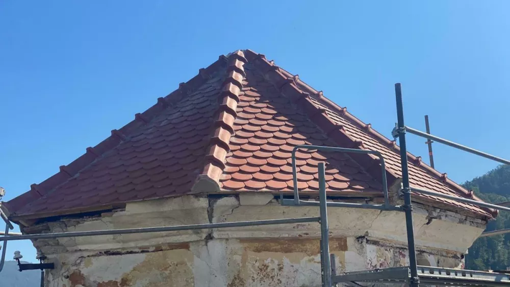 Paviljona nikoli nista bila obnovljena temeljito in pod strokovnim nadzorom spomeni&scaron;kega varstva. Foto: Občina Kamnik