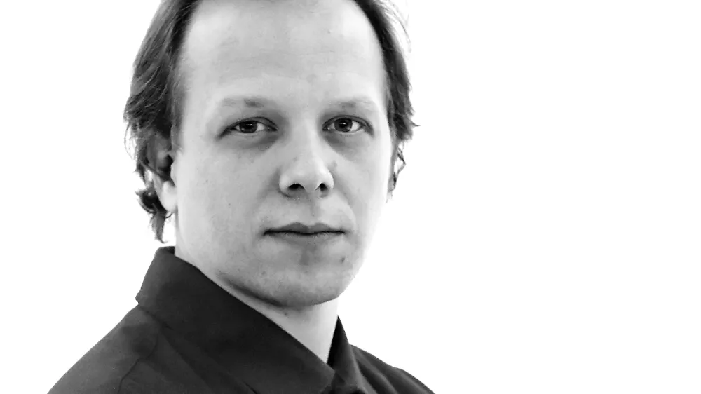 Miha Turk- Redakcija Dnevnik 2024 - portreti za komentarje in kolumne - kolumnisti - komentatorji &ndash; novinarji - portret //FOTO: Luka Cjuha