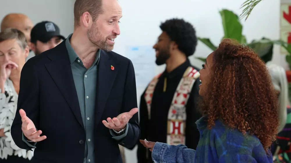 Prince William, Prince of Wales and Nomzamo Mbatha chat during the Earthshot Prize Climate Leaders Youth Programme on November 04, 2024 in Cape Town, South Africa. During his visit, The Prince of Wales will attend the fourth annual Earthshot Prize Awards and engaged in various environmental initiatives and participated in events held in Cape Town as part of 'Earthshot Week'.The Earthshot Prize Climate Leaders Youth Programme. Prince William, Prince of Wales visit to Cape Town, South Africa - 04 Nov 2024As part of 'Earthshot Week' in South Africa, The Prince will take part in a series of events, spotlighting groundbreaking environmental solutions and bringing together world-leading innovators, investors and philanthropists to drive forward the restoration and protection of our planet.,Image: 930320989, License: Rights-managed, Restrictions:, Model Release: no