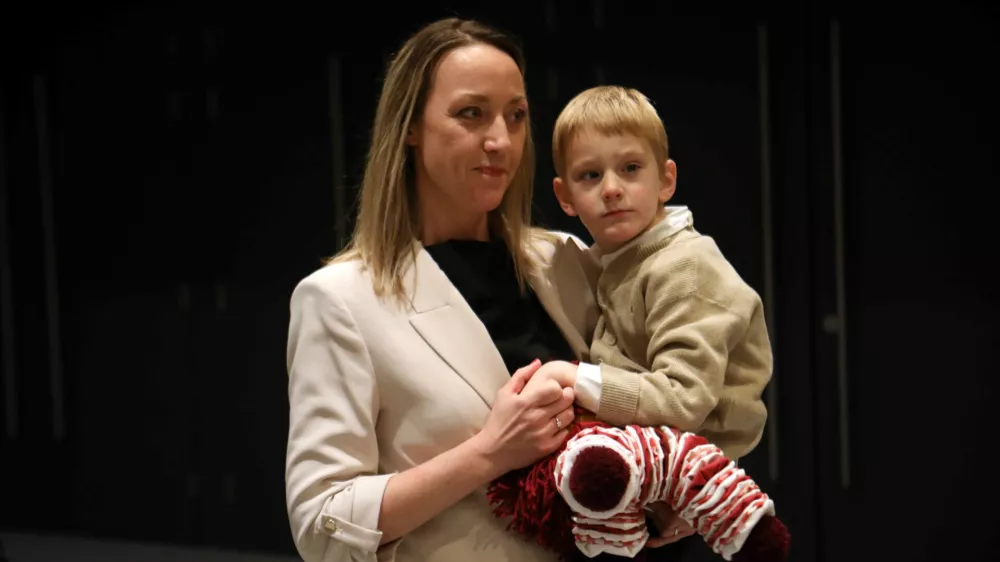 &Scaron;pela Miro&scaron;evič je za svojega sina Urbana in druge otroke, ki trpijo za tem redkim sindromom, naredila vse, kar je bilo v njeni moči. / Foto: Tomaž Skale